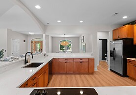 Waddell Waters W/optional Boat Rental