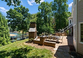 Waddell Waters W/optional Boat Rental