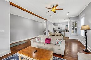 Big Blue House 3 Bedroom Home