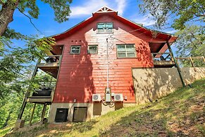 Black Bear Cabin Indoor Pool & Hot Tub Games 3 Bedroom Home by RedAwni