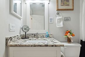 Coastal Charm: Seaside Hideaway 3 Bedroom Home by RedAwning