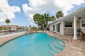 Coastal Charm: Seaside Hideaway 3 Bedroom Home by RedAwning