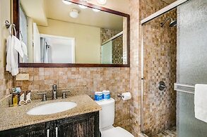 Cool Cabana At Waikiki 1 Bedroom Condo by RedAwning