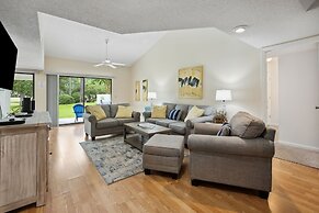 Litchfield By The Sea Amenities At The This River Club Retreat! 3 Bedr