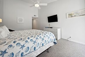 Litchfield By The Sea Amenities At The This River Club Retreat! 3 Bedr