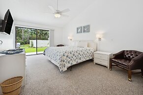 Litchfield By The Sea Amenities At The This River Club Retreat! 3 Bedr