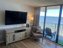 Royal Garden Resort 504 2 Bedroom Condo by RedAwning
