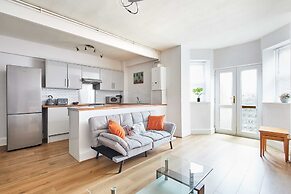 Host Stay Trinity Road Apartment