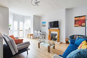 Host Stay Trinity Road Apartment