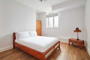 Host Stay Trinity Road Apartment