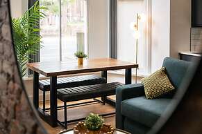 Host Stay Princes Place Apartments