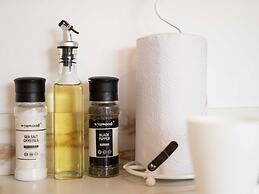 w Radiant Loft w Modern Deco in Laureles