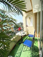 Home Away Do Quang Dau