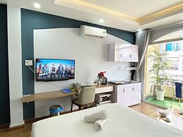 Home Away Do Quang Dau