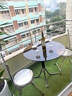 Home Away Do Quang Dau