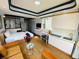 Home Away Do Quang Dau