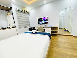 Home Away Do Quang Dau