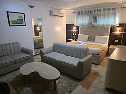Flora Suites