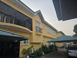 Flora Suites
