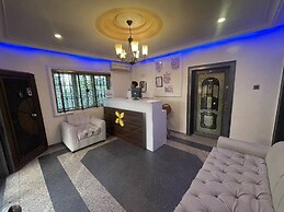 Flora Suites