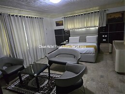 Flora Suites