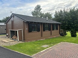 Rustic Lodge Retreat at Riverview Holiday Park