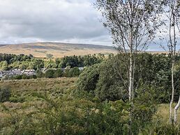 Rustic Lodge Retreat at Riverview Holiday Park