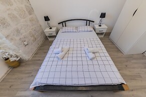 Apartment Antonio on the seafront