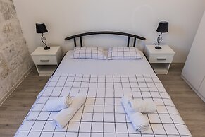 Apartment Antonio on the seafront