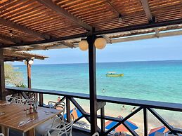 HOTEL PLAYA SURF BARÚ