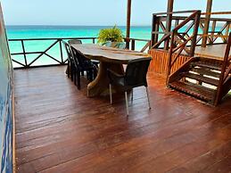 HOTEL PLAYA SURF BARÚ