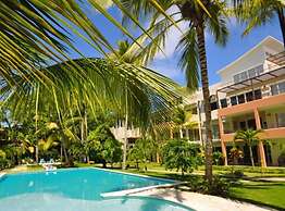 Beachfront Condo Airport transport incl