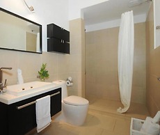 Beachfront Condo Airport transport incl