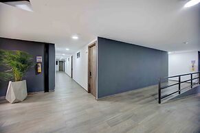 XLiving Host & Rooms