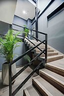 XLiving Host & Rooms