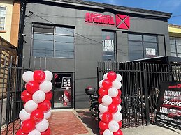 XLiving Host & Rooms