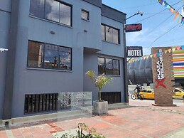 XLiving Host & Rooms