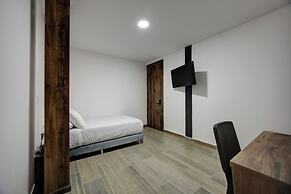 XLiving Host & Rooms