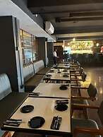 ROYAL COMPLEX HOTEL AND APARTMENTS