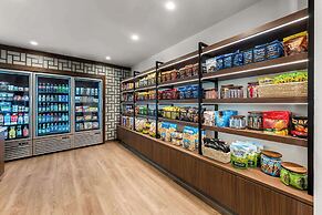 Everhome Suites Fayetteville near Fort Bragg