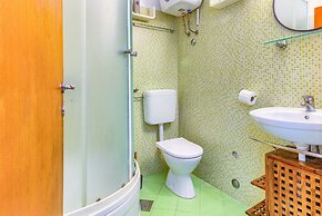 Apartments Filipovic with garden