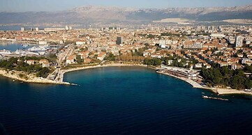 Apartments Filipovic with garden