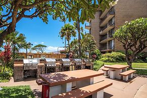 Hip Hawaiian Oceanfront Vistas