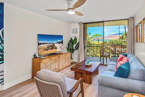 Hip Hawaiian Oceanfront Vistas