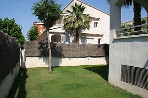 R140 - B5 Manila Resort Jardin