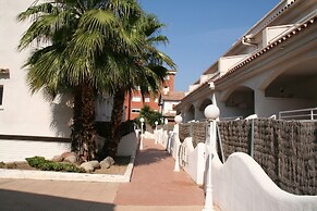 R141 - C6 Manila Resort Patio
