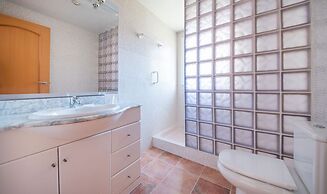 R141 - C6 Manila Resort Patio