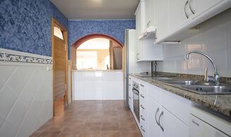 R141 - C6 Manila Resort Patio