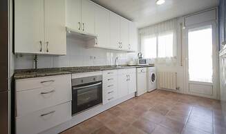 R142 - B4 Manila Resort Centrales