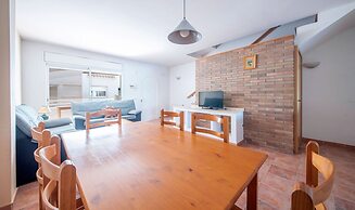 R142 - B4 Manila Resort Centrales